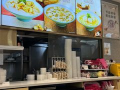 -小杨生煎(金山百联购物中心3楼店)