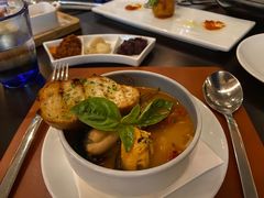-卡佩罗意大利餐厅及酒吧Al Cappello Trattoria