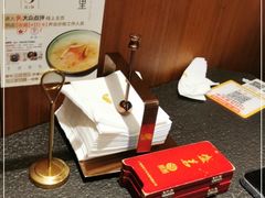 -蝴蝶里·粤菜·点心(滨江龙湖店)