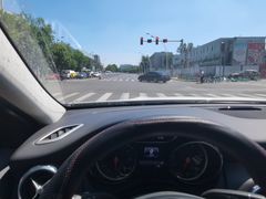 -天津波士信达奔驰4S店(卫津南路店)