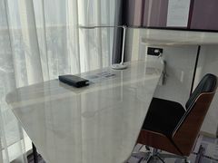 -大连星海皇冠假日酒店