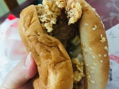 -华莱士·全鸡汉堡(财经学院店)