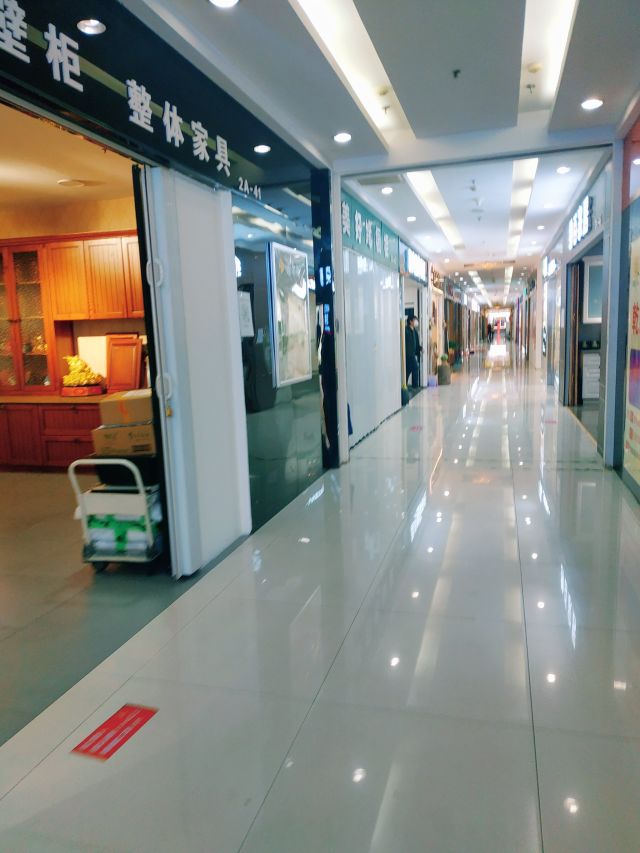 8条评论地  址:解放南路与大沽南路交口登发装饰城河西店3层查看地图