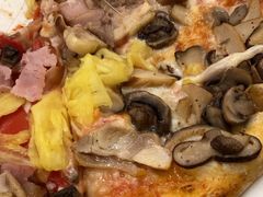 -城市大道红炉披萨烘焙坊