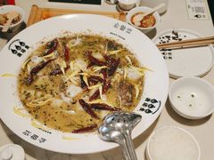 -渔语鱼酸菜鱼新川菜(来福士店)