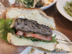 招牌牛肉汉堡-UPPER KITCHEN(延安路店)