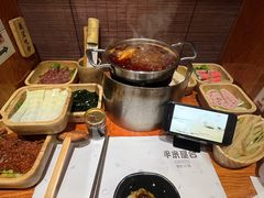 -独食火锅·半米屋台(直营总店)