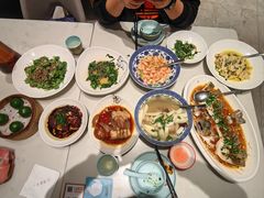 -泓历皇朝酒店(东亭店)