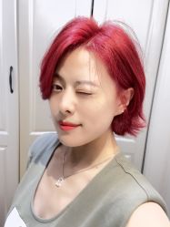 -韩国李知恩形象设计
