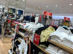 -优衣库(重庆星光时代广场店)
