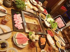 -老牌坊云南鱼豆花火锅(爱建店)
