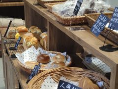 -沁屋面包店(人民东路店)
