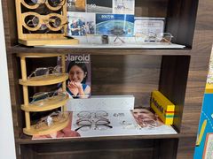 -诺柯视眼镜-蔡司依视路官方工厂店(淞南一店)