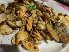 -嗨辣小聚·盘锦河蟹·海鲜烧烤龙虾(盘锦十年好店)
