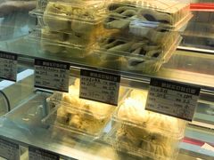 -白玉兰食品甜凤店(合生汇店)