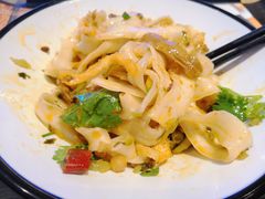 砂锅和牛笋干刀削面-老娘舅(总部自由港店)