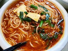 -官渡李记小锅米线(新亚洲体育城百合园东北)