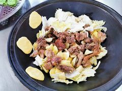 -粘豆包柴火铁锅炖