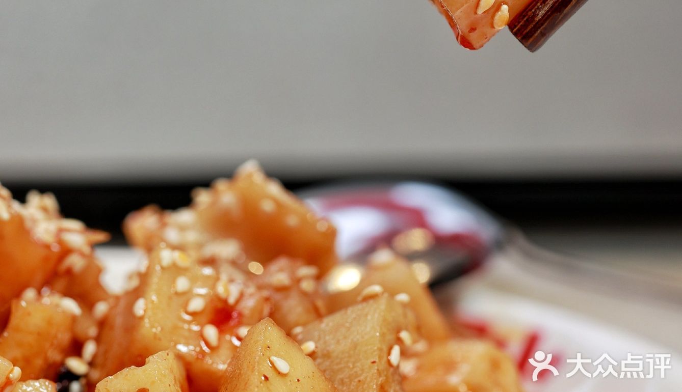 ✨🍜 胖妹面庄：隆福寺广场的美味秘密 🍜✨