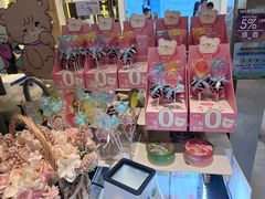 -花花卷卷·鲜食蛋糕(静安久光百货店)