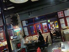 -马路牙子烧烤音乐酒馆(望京店)