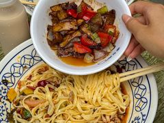 -李与白包子铺(桐梓林店)