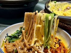 -江城小馆陕南妈妈菜·全球旅行餐厅(钟楼店)