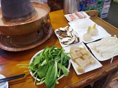 -老北京热气涮羊肉·小龙虾·烤鱼(呼玛路店)