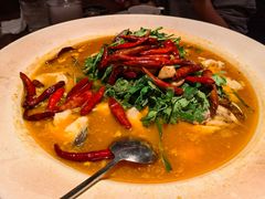 山茶油丹江大鱼头-清水亭湖北菜(大屯DT51店)