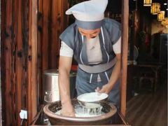 门面-余香七手工酸辣粉(荣勋花园店)