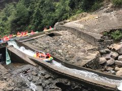 -安吉龙王山峡谷漂流