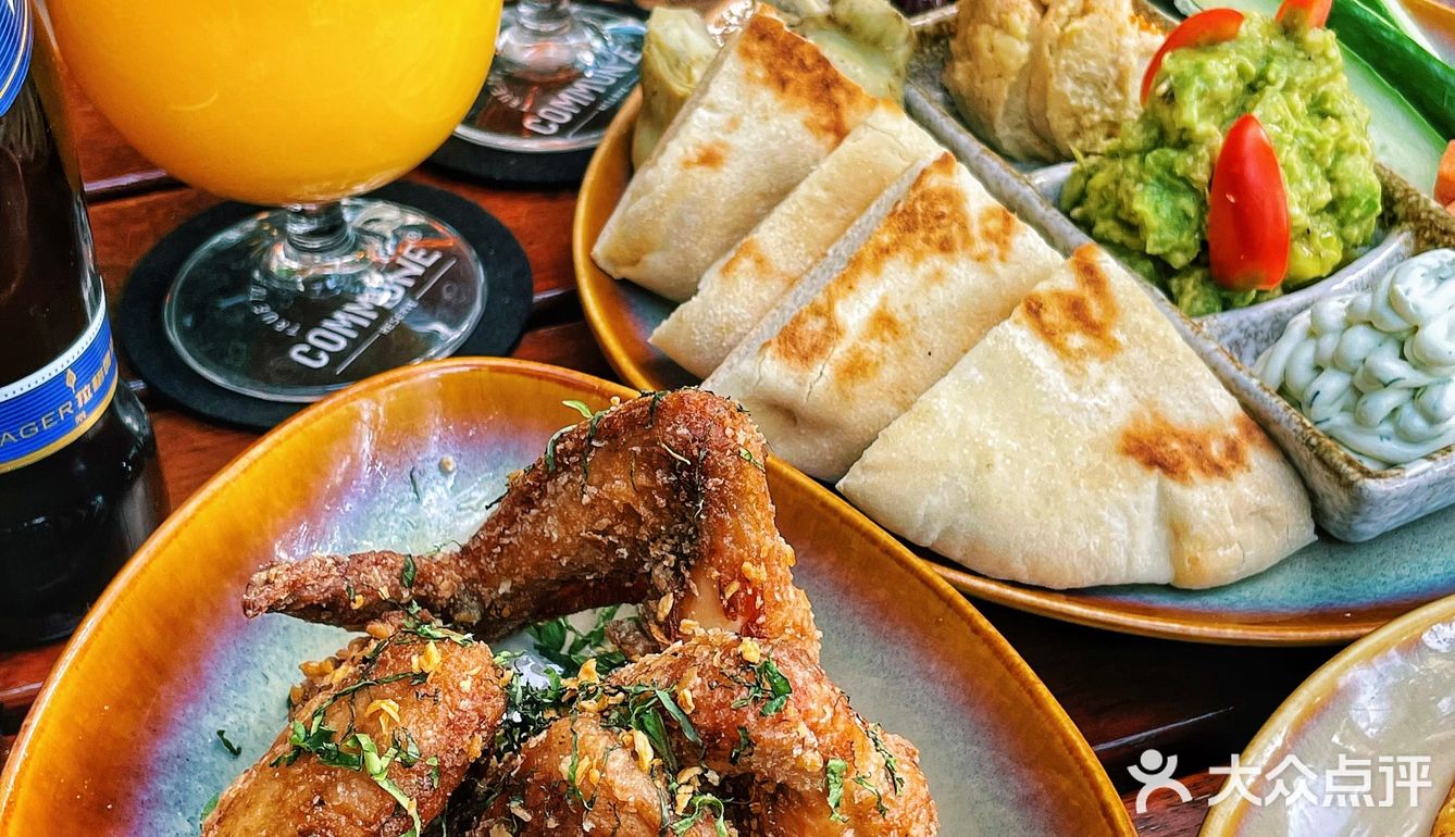 秋日必去的室外餐厅🍹午后庭院里喝酒好惬意