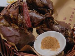 -东口码头·烧鸽子·鱼头泡饼·地方菜(金鹰悦城店)