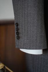 -优刻西服西装定制(金轮国际广场店)