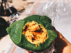 蛋黄肉松青团-许阿姨糕团店(南京总店)