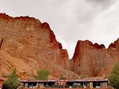 -天山神秘大峡谷