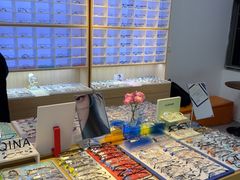 -天空之镜眼镜店蔡司依视路配镜授权零售店(望京颐堤港店)