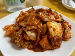 辣白菜炒五花肉-屋里家延边朝鲜族冷面(南园店)