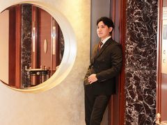 -深圳富苑皇冠假日套房酒店