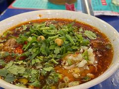 -马路边边串串香形象店(磐石路店)