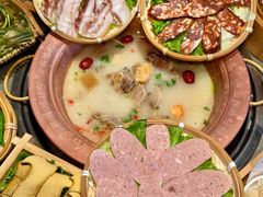 -阿婆情腊排骨火锅·野生菌季(古城旗舰店)