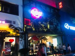 门面-哥老官重庆美蛙鱼头(西湖银泰十一哥店)