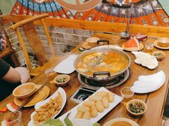 -亮欢寨酸汤鱼(沙冲路店)