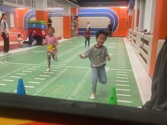 -悦动体能篮球羽毛球网球(三里河店)