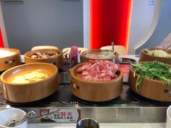 -龍歌自助小火锅(市南金茂湾店)