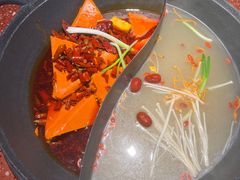 -赵美丽·重庆社区火锅·直营店(火车东站·中豪国际店)