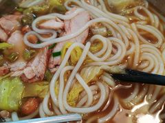 -卓雅桂林米粉