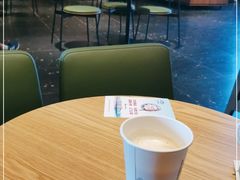 靠窗位-星巴克臻选(上海长风大悦城店)