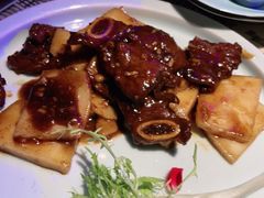 黑椒牛仔骨炒年糕-绿茶餐厅(乐峰广场店)