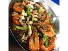 干锅鱿鱼虾-同济大排档